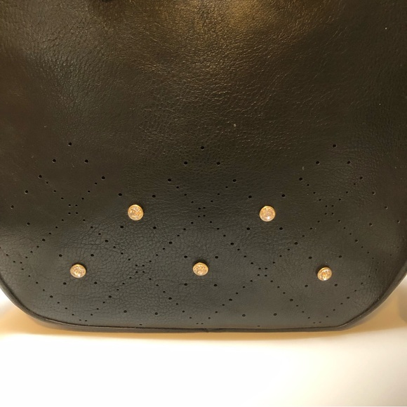 Gorgeous Black Shoulder/Crossbody Bag NWOT - Picture 4 of 10